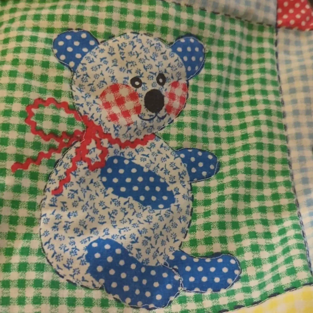 70s vintage‎ patchwork rainbow colored baby kids quilt